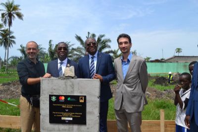 Pose de la première pierre de l’atelier d’électricité à Grand-Bassam