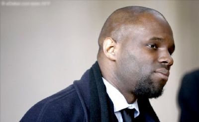 Affaire du billet de 5.000 francs CFA brûlé : Kemi Séba relaxé par le tribunal