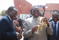 Doc de Ouaga : Le Premier ministre burkinabè visite les Ivoiriens