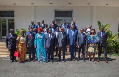 Filières coton et anacarde : le Premier Ministre Patrick Achi échange avec les acteurs pour booster la transformation