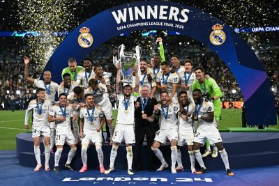 Foot: le Real Madrid remporte une 15e Ligue des champions en battant le Borussia Dortmund en finale (2-0)