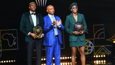 Football/CAF Awards : le Nigerian Victor Osimhen et sa compatriote Asisat Oshoala désignés meilleurs joueurs africains de l'Année 2023
