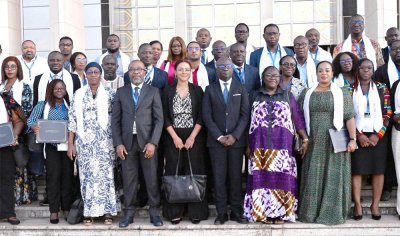 Formation et leadership anti-corruption : les auditeurs de la 3ᵉ session de l'ABG-LAC reçoivent leurs certificats à Yamoussoukro