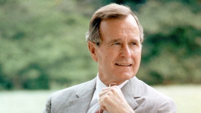 George H.W. Bush, président de transition dans un monde en transition