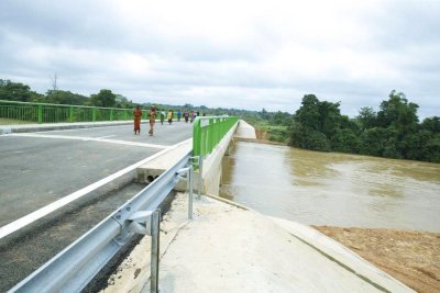 Infrastructure : le pont de Bassawa-Sérébou, facteur de développement de la qualité des échanges entre le Nord-est et le Centre du pays