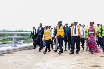 Infrastructures routières : le Premier Ministre Robert Beugré Mambé s'imprègne de l'état d'avancement des travaux de construction de 6 ouvrages à Abidjan