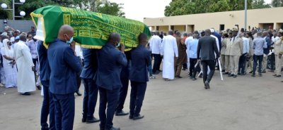 Inhumation d’Abdoulaye Diallo : émouvants adieux de Djékanou à son « grand bâtisseur »