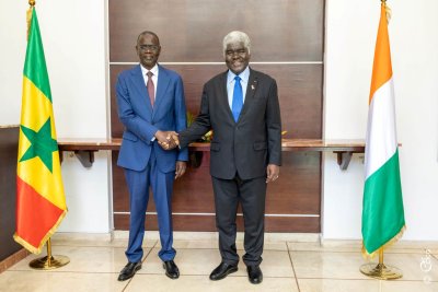 Coopération Côte d’Ivoire-Sénégal : le Premier ministre Robert Beugré Mambé échange avec son homologue Ahmadou Alhaminou Mohamed Lo