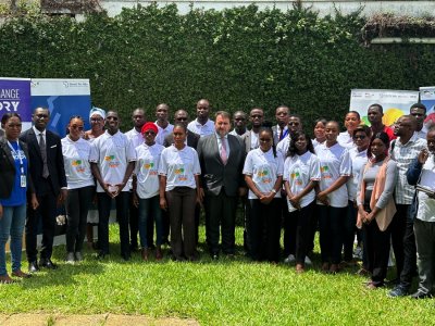 Insertion des jeunes en Côte d'Ivoire: Social Change Factory et Invest for Jobs conjuguent leurs efforts