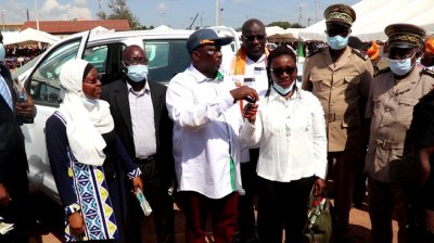 JAAD 2021 : Du matériel de travail offert aux acteurs de la filière agricole du district du Zanzan