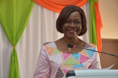 Autonomisation et cohésion sociale des jeunes de Bouna et Bouko: la Ministre Nialé KABA offre des tracteurs agricoles au nom du Chef de l`Etat