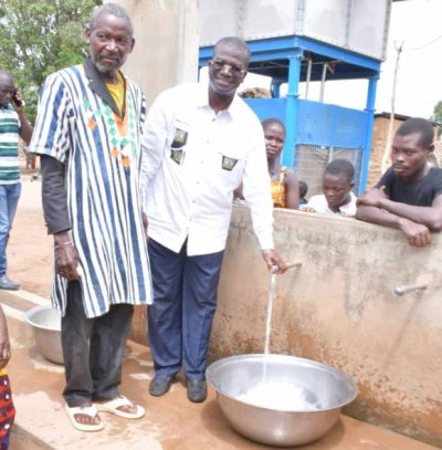 Katiola : le député maire Thomas Camara réhabilte des pompes hydrauliques villageoises d'Attienkaha et de Toumbokaha