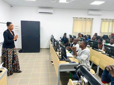 Korhogo : le ministre Amadou Coulibaly offre une formation aux métiers du numérique à la jeunesse