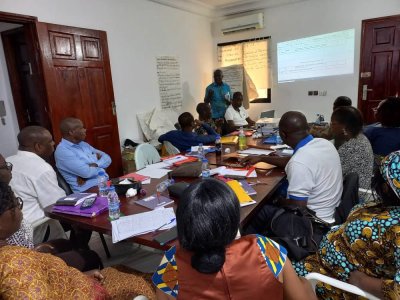 La lutte contre les violences en milieu scolaire: 480 enseignants du primaire, du préscolaire et 148 enseignants du secondaire en formation