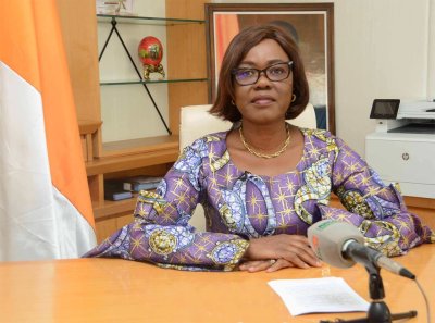 Groupe Consultatif pour le financement du Plan National de Développement 2021-2025 : la ministre Nialé Kaba face à la presse le 08 juin 2022