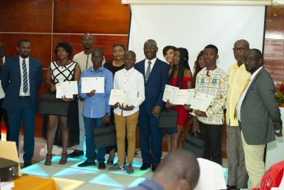 Lakota/Promotion de l’excellence: une association prime  les meilleurs bacheliers de l’année