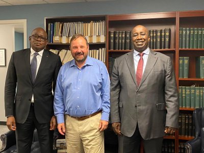 L’Ambassadeur Aly TOURE reçu en audience par le Directeur Exécutif du Comité Consultatif International du Coton (ICAC) à Washington DC