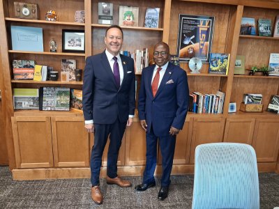 L’Ambassadeur Ibrahima Touré à la Louisiana State University : des perspectives de partenariats dans les domaines académique, de la formation et de la gestion sportives