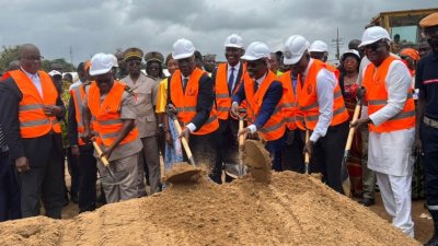 Lancement des travaux de reprofilage de plus de 800 kilomètres de route dans la région des Grands Ponts