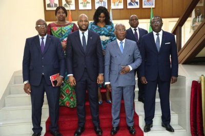 Explosion du dépôt de carburant en Guinée: le colonel Mamadi Doumbouya traduit sa reconnaissance au président Alassane Ouattara et sollicite l’appui de la Côte d’Ivoire 