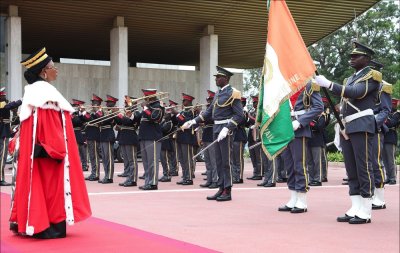 Accession à la sphère de décisions : Le gouvernement encourage la promotion de la femme aux postes de responsabilités