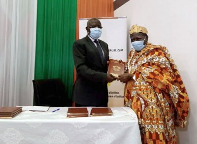 Côte d’Ivoire : Le Manuel sur les Institutions de la République officiellement présenté
