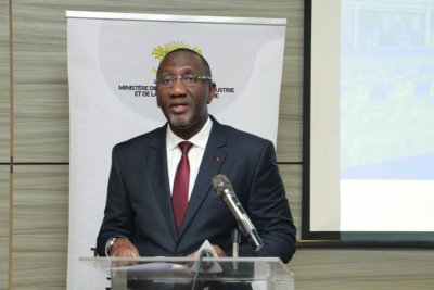 Financement de l’industrie : le Ministre Souleymane Diarrassouba ouvre l’atelier de validation des rapports de l’étude de faisabilité du Fonds de développement industriel de Côte d’Ivoire