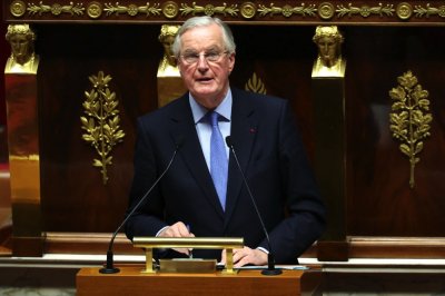Censure: Barnier présente sa démission, Macron s'adresse aux Français