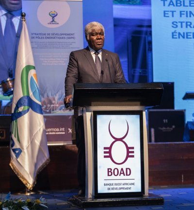 Financement de l’énergie et du numérique dans l’UEMOA : Le Premier ministre Robert Beugré Mambé préside l'ouverture d'une table ronde à Abidjan