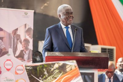 Emploi jeunes : le Premier Ministre lance officiellement le Programme national de Stage, d'Apprentissage et de Reconversion (PNSAR 2024-2025) au profit de 142000 jeunes