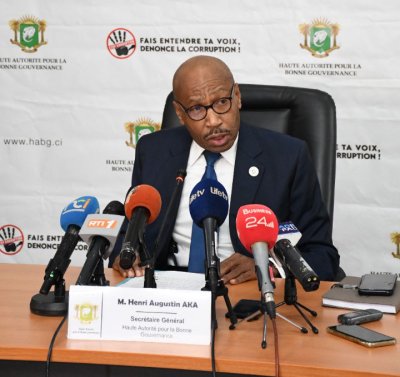 Côte d'Ivoire: un présumé propriétaire de véhicules faisant état d’un cas de fausses déclarations douanières arrêté pour délit de corruption