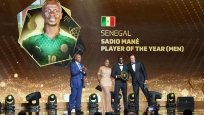 Sadio Mané et Asisat Oshoala élus Joueur et Joueuse de l’année par la CAF