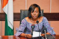 La ministre Kaba Nialé annonce le retrait de l’agrément et la mise en liquidation de la BFA