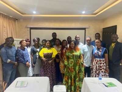 Les hommes de médias instruits sur la nouvelle loi portant sur la drogue