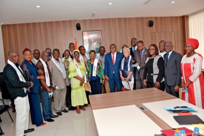 Les journalistes seniors retraités percevront désormais une allocation mensuelle de 250 000 FCFA (Ministre)