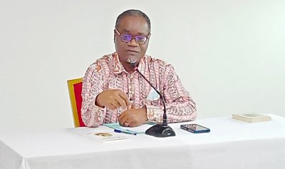 Littérature : dédicace à Abidjan de 