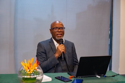 Littérature : Henri Omplou dédicace « 50 clés d’un amour durable » au Plateau