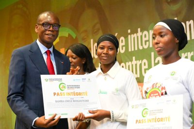 Lutte contre la corruption : le président de la HABG appelle à la participation de la jeunesse ivoirienne pour façonner l'intégrité de demain