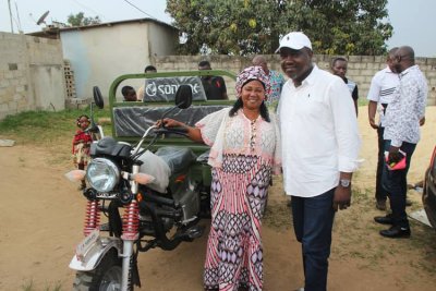 Lutte contre la pauvreté : l'ONG Abobo vision nouvelle offre un tricycle aux femmes de l'Eglise Béthanie d'Abobo belle cité
