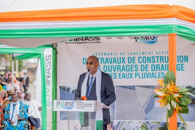 Lutte contre les risques d’inondation : le Premier Ministre Patrick Achi lance les travaux d’ouvrages de drainage dans le District d’Abi­djan 