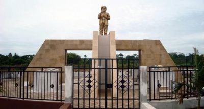 Lakota/Le mausolée de François Lougah transformé en gare routière
