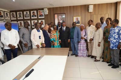 Ministère de la Communication : Amadou Coulibaly élargit le fonds de solidarité en faveur des journalistes seniors