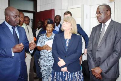 Trafic d’espèces protégées : La ministre britannique baldwin visite l’UCT d’Abidjan