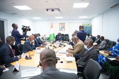 Réforme du secteur de l’auto-école et du permis de conduire : le ministre des transports rassure les responsables des auto-écoles