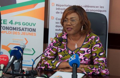 À la veille de la fin de l’opération du RGPH, la Ministre Kaba Nialé : “Pour presque les 2/3, sur les 31 régions du pays, nous avons dépassé notre taux objectif de 95%”