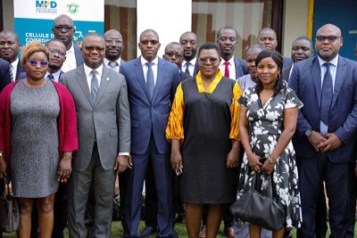 Mise en œuvre de l'École de la deuxième Chance (E2C) en Côte d'Ivoire : Edith Cresson, promotrice de l'E2C de France, se félicite du dispositif national