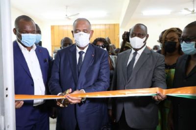 Université Lorougnon Guédé de Daloa : le Premier ministre Patrick Achi inaugure le guichet emploi