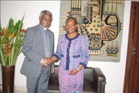 Grande Chancellerie : le Cardinal Peter Appiah Turkson chez Mme Henriette Diabaté