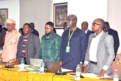 Plateforme d'Échanges et de Coordination sur la Gestion des Espaces frontaliers en Afrique de l'Ouest (PECoGEF) : l'Ivoirien Diakalidia Konaté élu Secrétaire exécutif