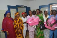 Madame Sangafowa  fait rêver les enfants de la cité du Poro